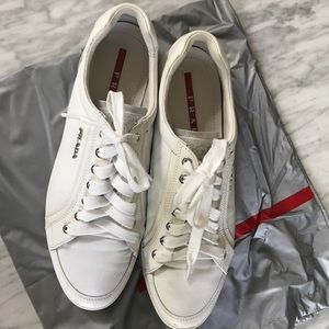 Prada Sneaker! Size 39!